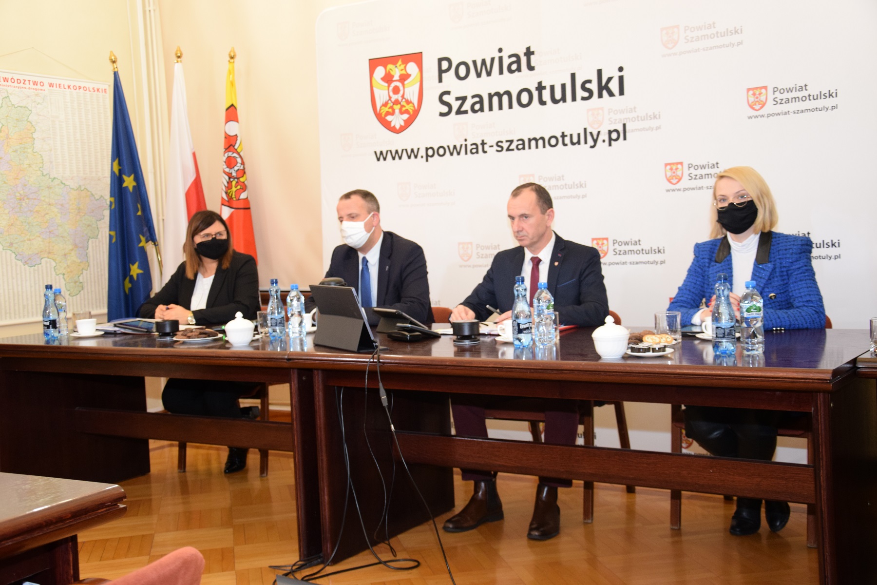 Początek XXX Sesji Rady Powiatu